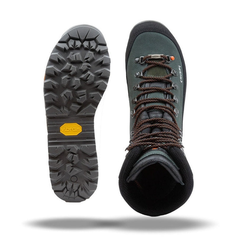 Vibram Megagrip-sula med djupa profiler på Crispi Futura CX Plus vandringskänga