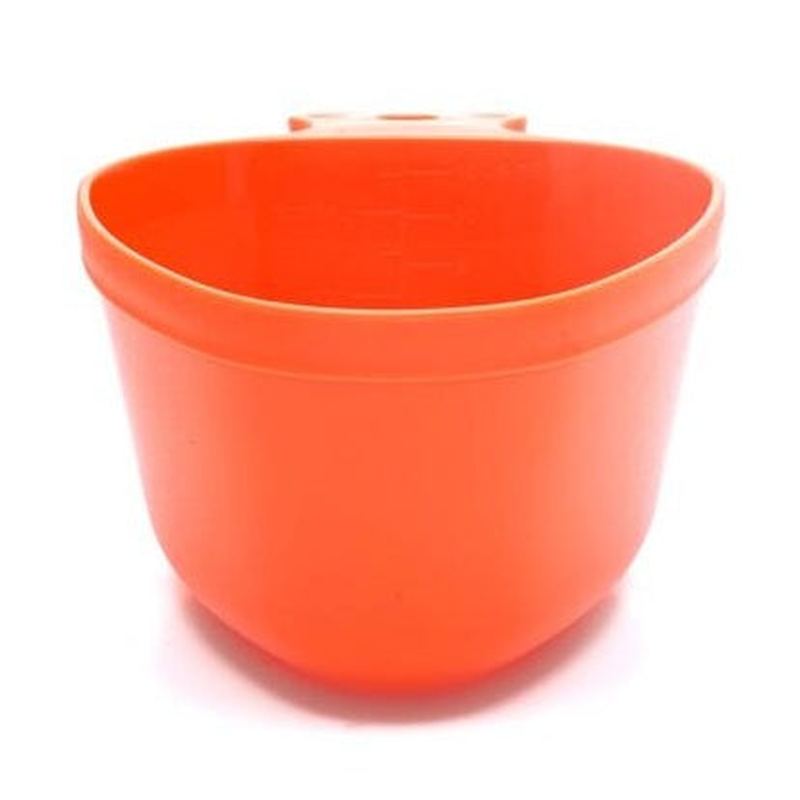 Orange målkås med bred öppning och rundad form