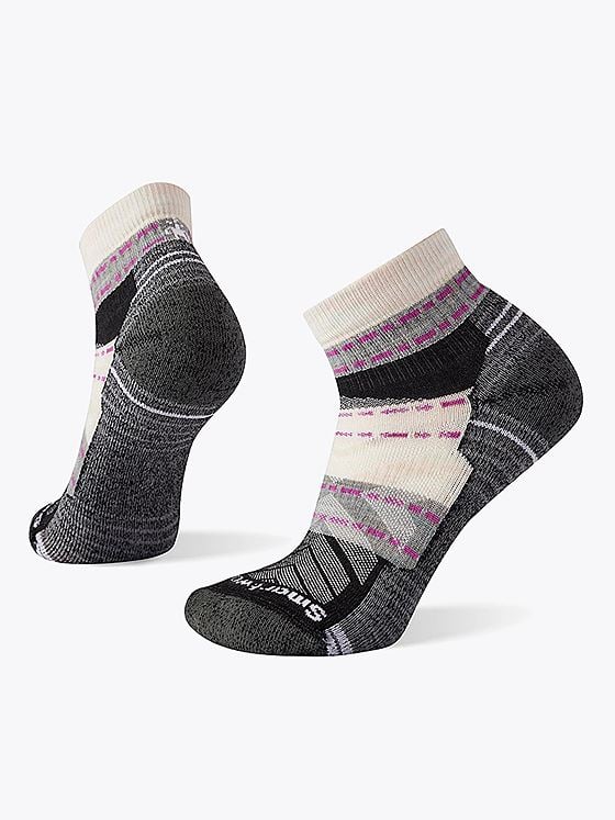 Smartwool Margarita dam ankelstrumpor i grått med magenta detaljer