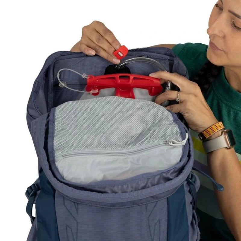 Justering av hydration-system på Osprey Tempest 26 toppmatta